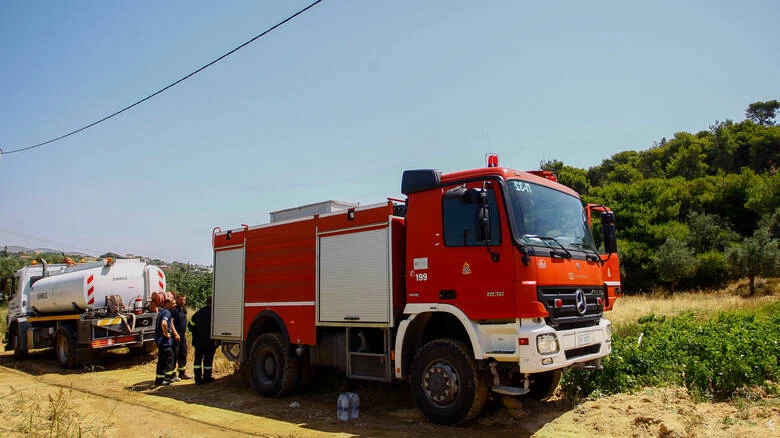 Φωτιά τώρα στη Σταμάτα Αττικής